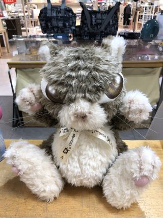 43A0DC0B-D9E9-40C0-ACAE-A70337C22D8D